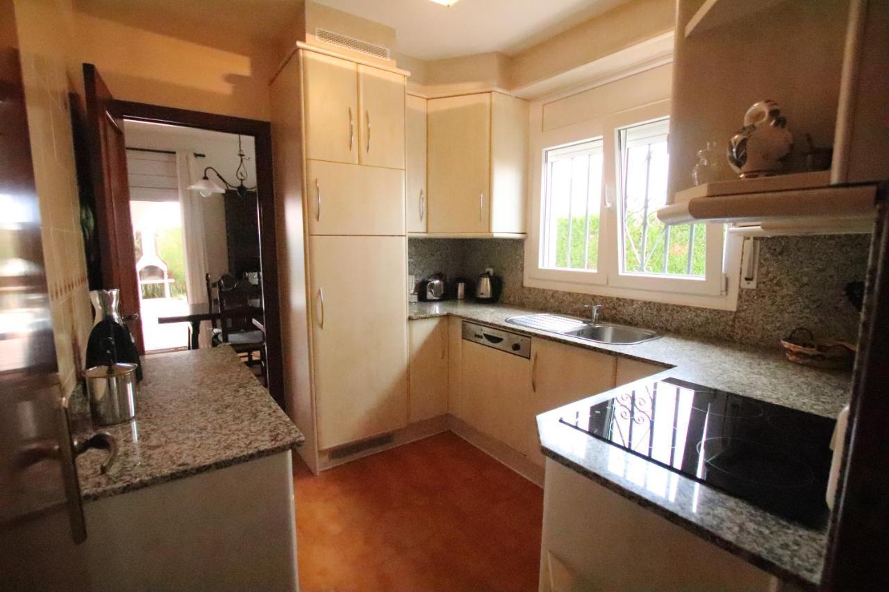 Planta Baja, Primera Linea, Playa, Jardin Privado, Ardiaca, Cambrils, Apartamento Jacqueline Exteriör bild