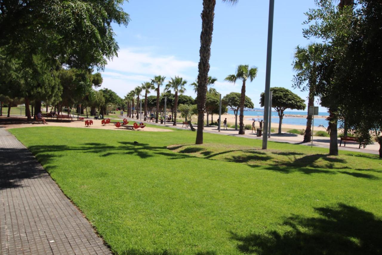 Planta Baja, Primera Linea, Playa, Jardin Privado, Ardiaca, Cambrils, Apartamento Jacqueline Exteriör bild